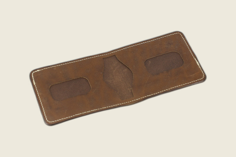 Stronghold - Muschio Horsebutt (Maryam) Bifold