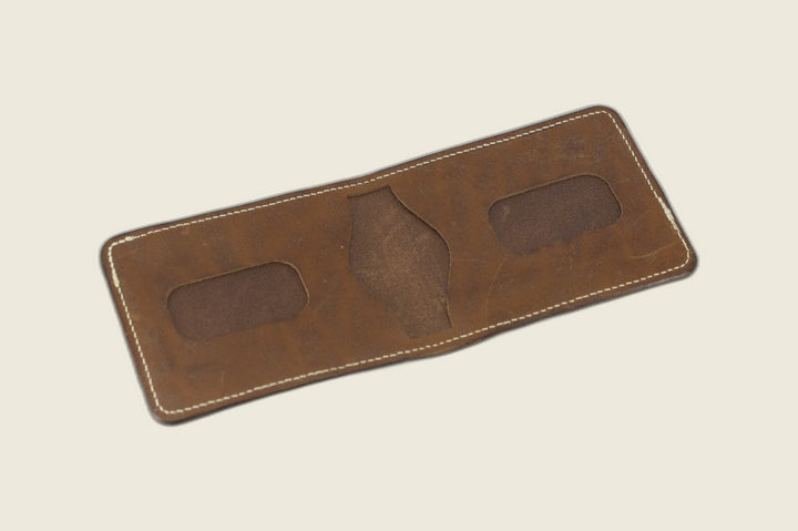 Stronghold - Muschio Horsebutt (Maryam) Bifold