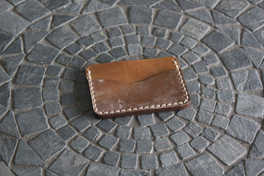 Buckler (2 Slots) - Horween Bourbon Shell Cordovan Front Pocket