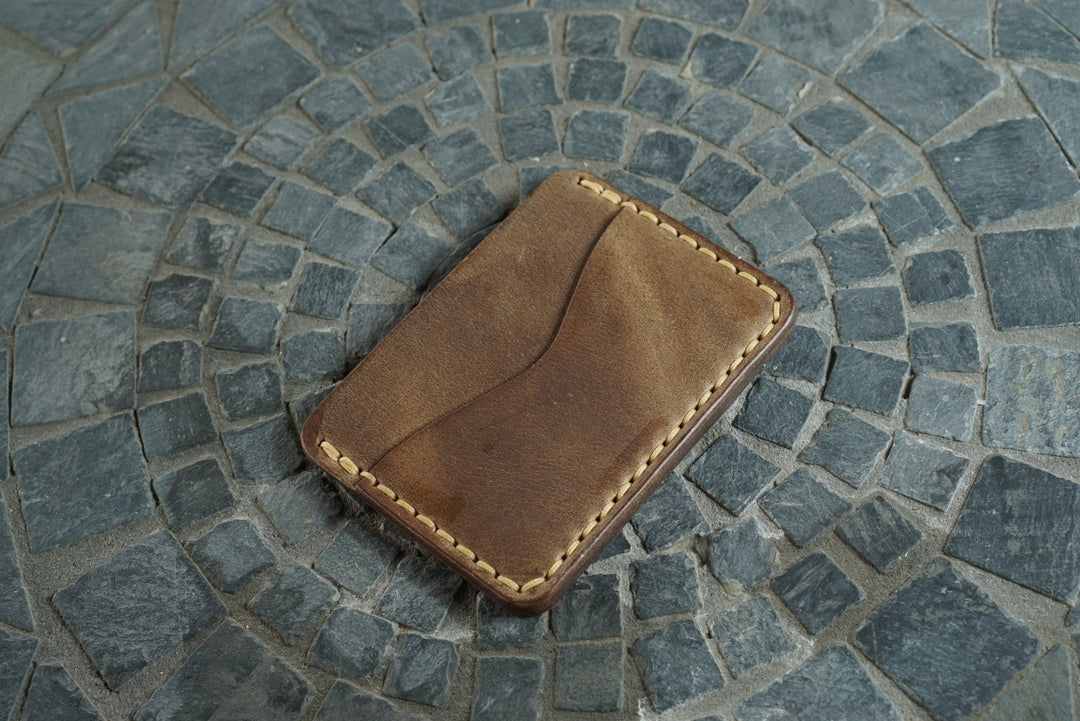 Buckler (2 Slots) - Horween Natural Chromexcel Front Pocket