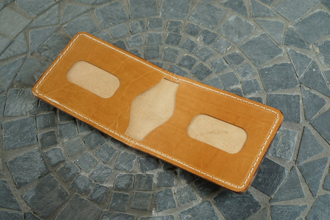 Stronghold - Armagnac Shell Cordovan and 1940s Calfskin Horween (USA) Bifold