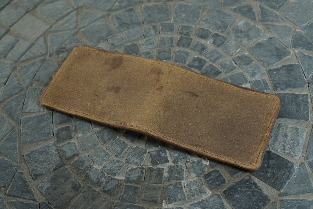 Stronghold - Cuoio Waxed Sego Horsebutt (Maryam) Bifold