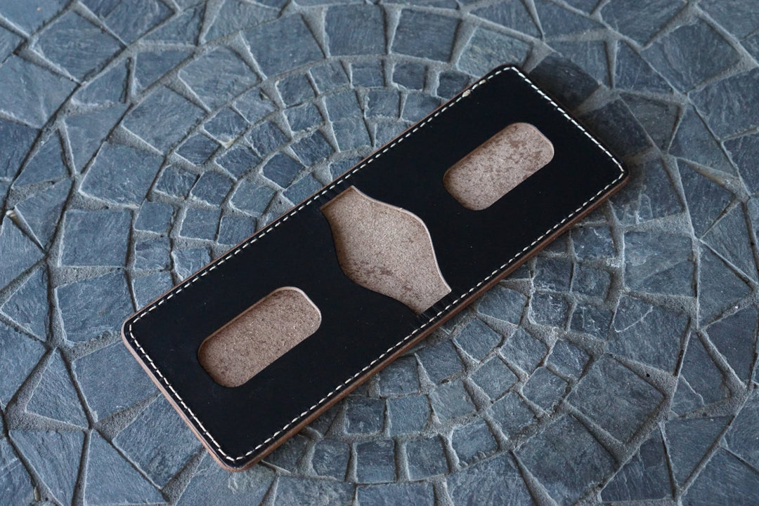 Stronghold - Horween Black Horse Strip Bifold