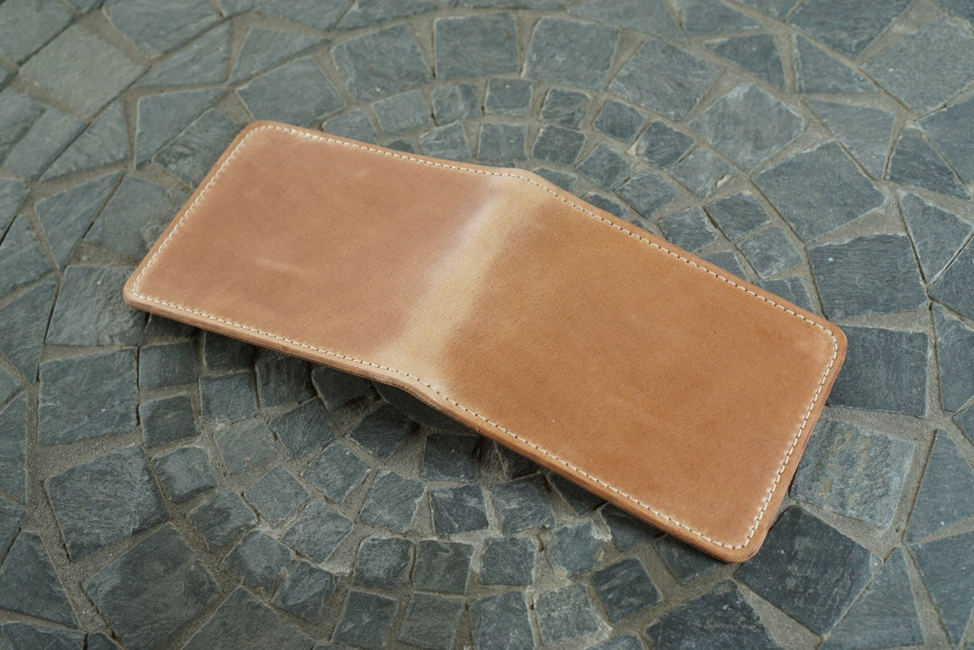 Stronghold - Natural Shell Cordovan Shinki Hikaku (Japan) Bifold