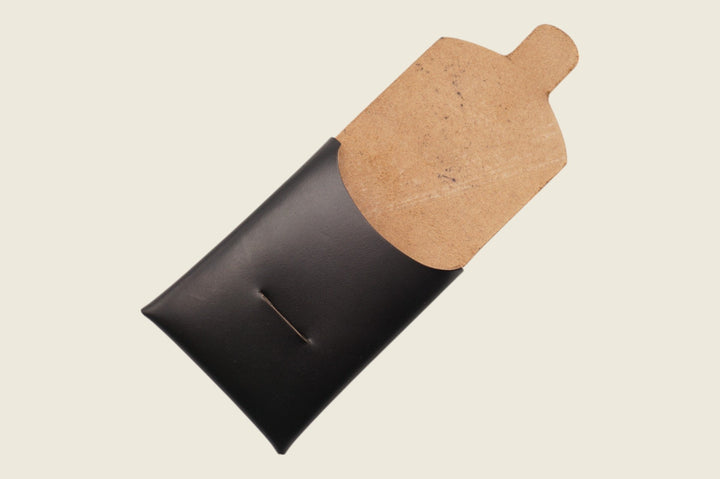 Ward - Horween (USA) Black Chromexcel Horsehide Front Pocket