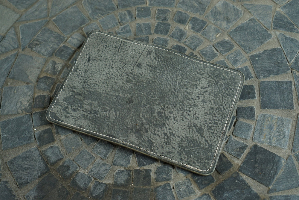 Warden - Blue Grey Giraffe and Natural CXL Horsehide Horween (USA) Bifold