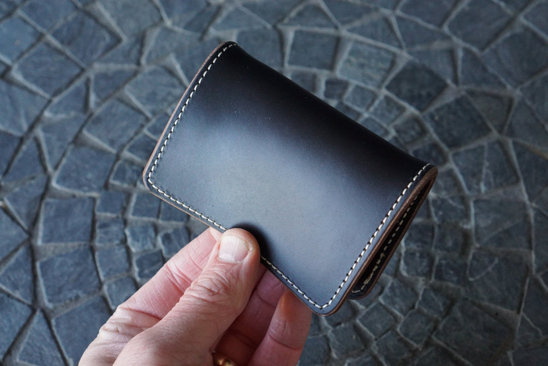 Warden - Horween Navy Horse Strip Bifold