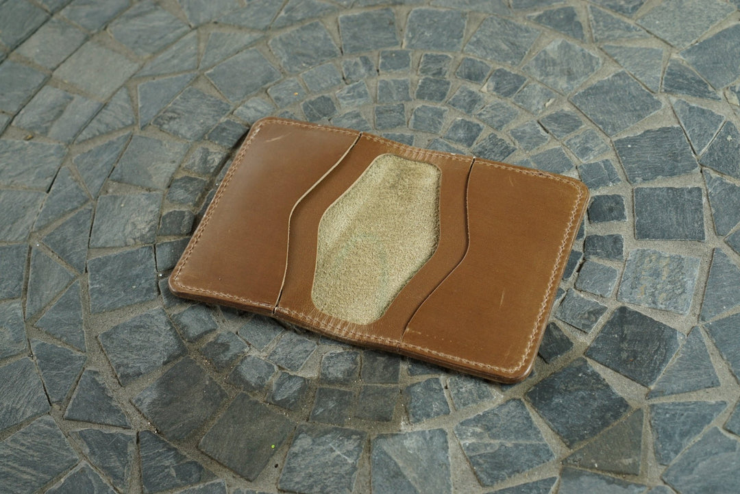 Warden - Tan Giraffe and Natural CXL Horsehide Horween (USA) Bifold